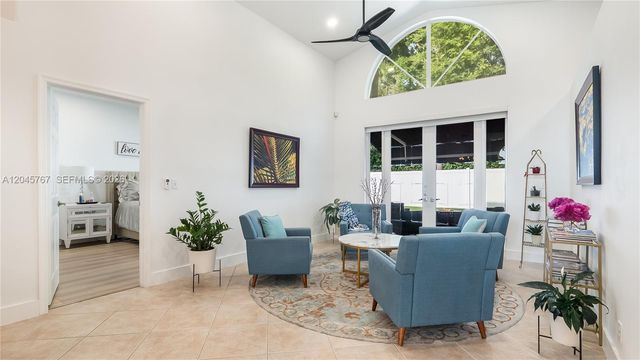 123 SW 164th Avenue, Pembroke Pines, FL 33027