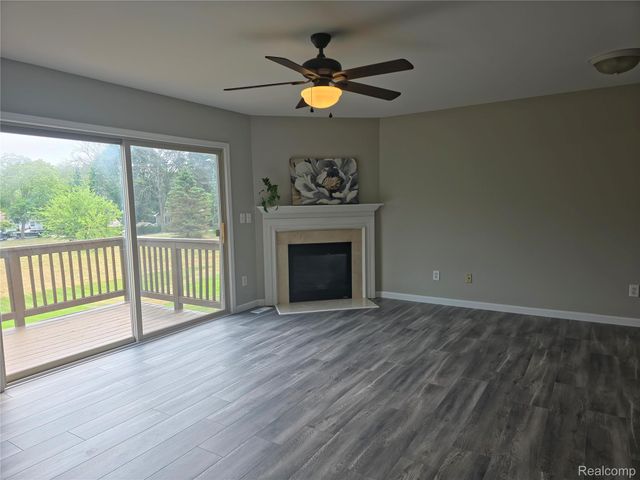 1275 Lilac Lane, Waterford Charter Township, MI 48327