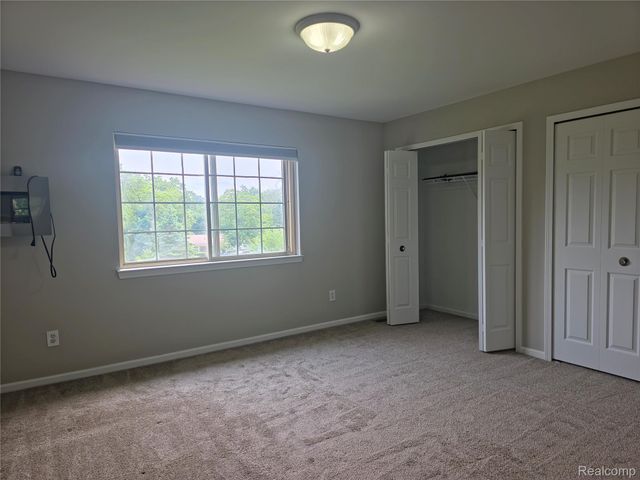 1275 Lilac Lane, Waterford Charter Township, MI 48327