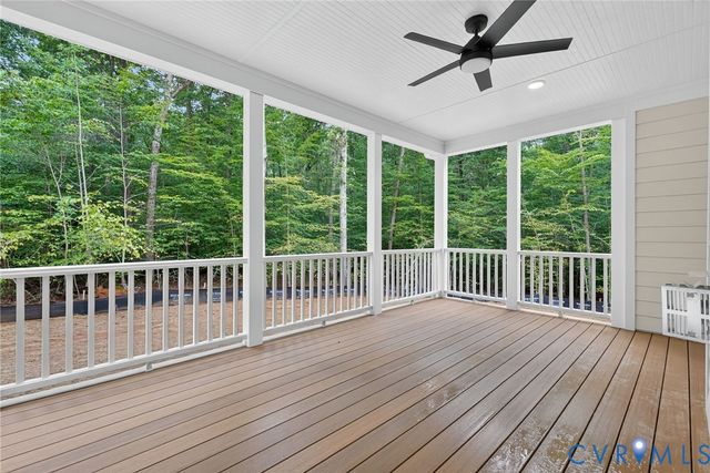 15124 Johns Trace Cir, Montpelier, VA 23192