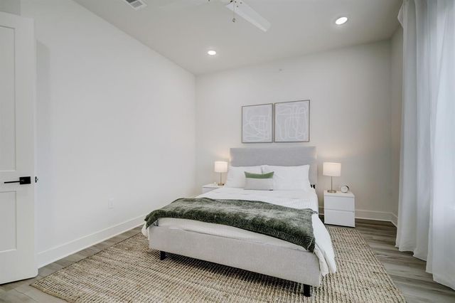 4722 Old Spanish Trail B201, Houston, TX 77021