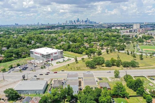 4722 Old Spanish Trail B201, Houston, TX 77021