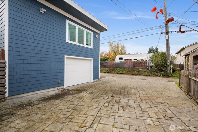 3720 N Huson Street, Tacoma, WA 98407