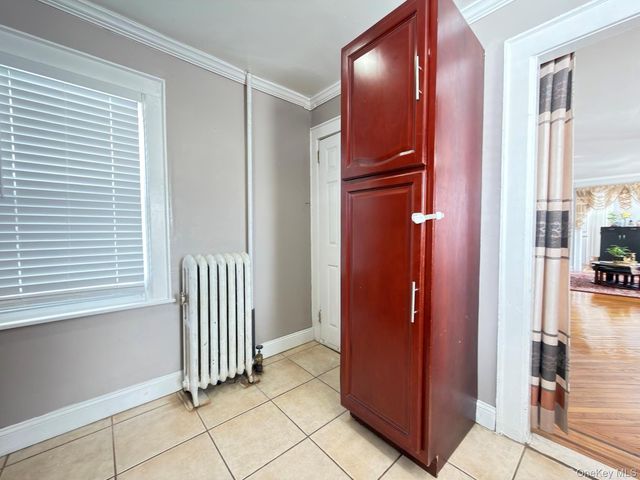 9472 199th Street, Hollis, NY 11423