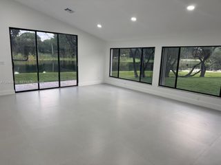 2360 Dover, Weston, FL 33326