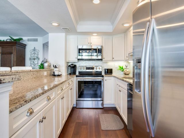 660 ISLAND WAY 202, Clearwater Beach, FL 33767