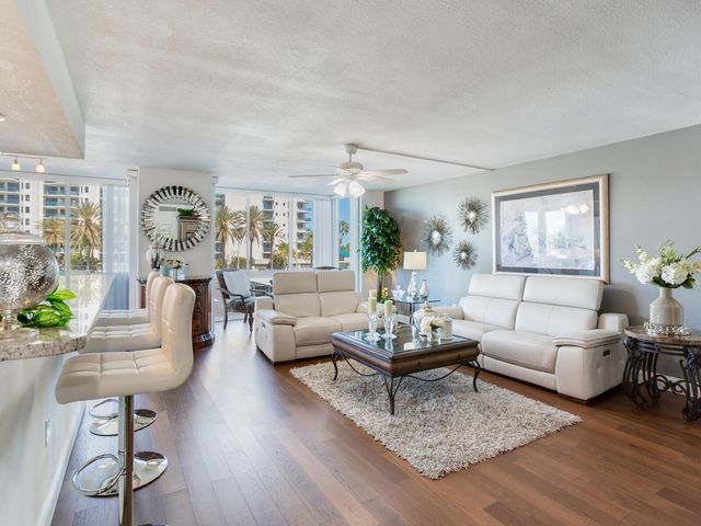 660 ISLAND WAY 202, Clearwater Beach, FL 33767