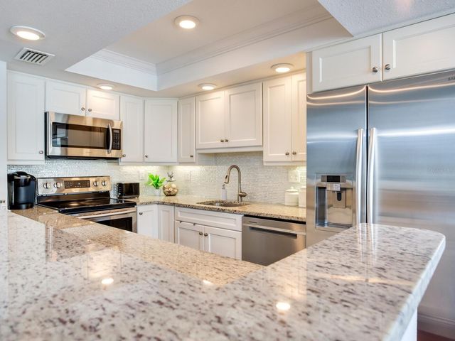 660 ISLAND WAY 202, Clearwater Beach, FL 33767