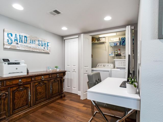 660 ISLAND WAY 202, Clearwater Beach, FL 33767