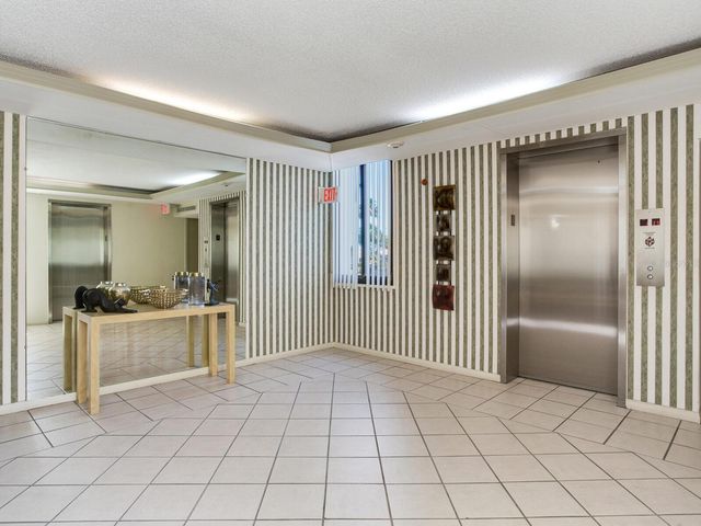 660 ISLAND WAY 202, Clearwater Beach, FL 33767