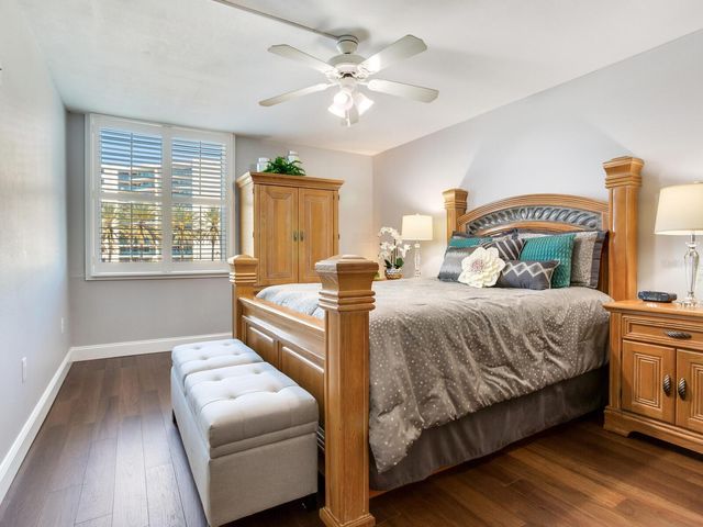 660 ISLAND WAY 202, Clearwater Beach, FL 33767