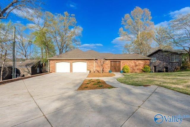 331 Carson Road, Muscle Shoals, AL 35661