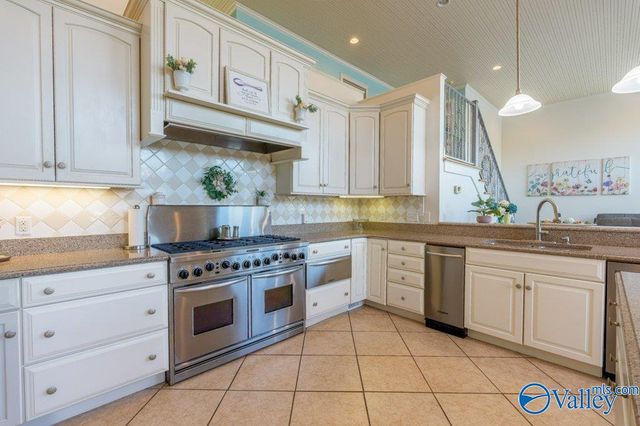 331 Carson Road, Muscle Shoals, AL 35661