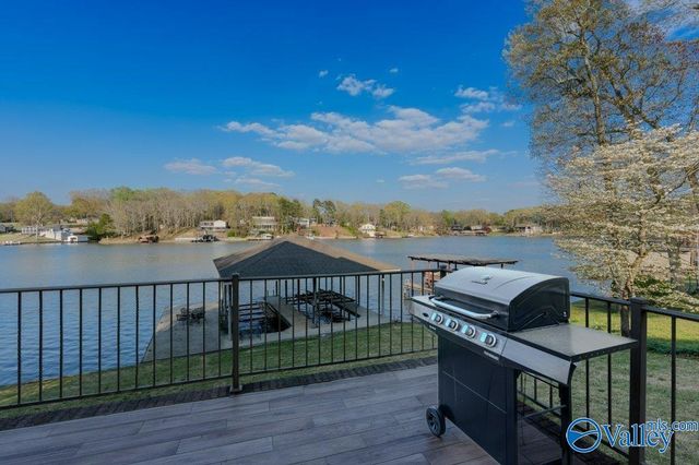 331 Carson Road, Muscle Shoals, AL 35661