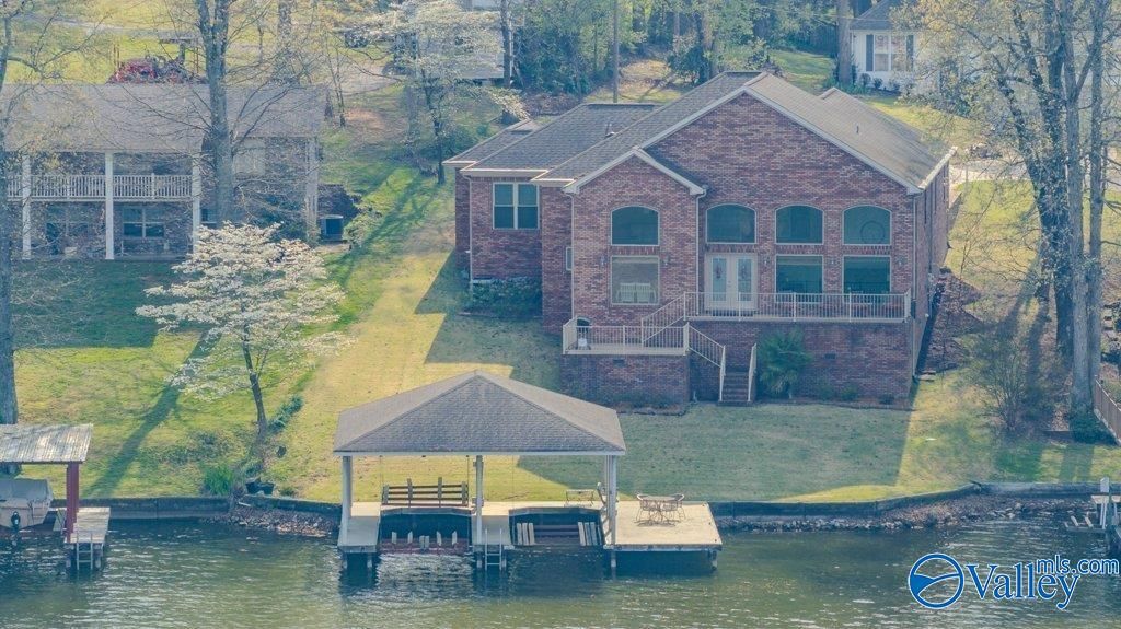 331 Carson Road, Muscle Shoals, AL 35661
