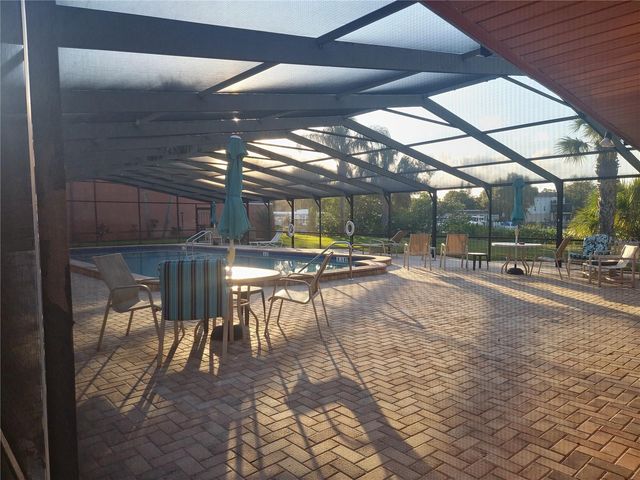 4805 ALT 19 215, Palm Harbor, FL 34683