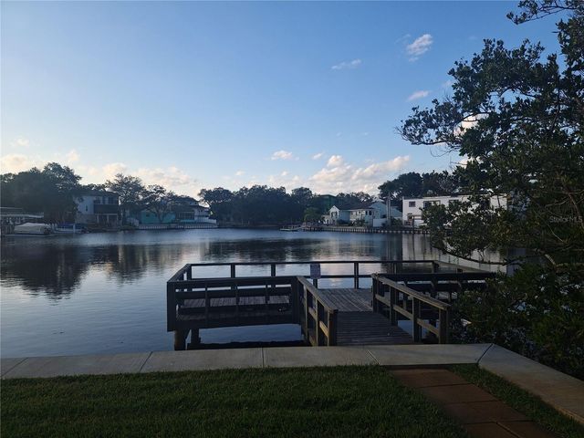 4805 ALT 19 215, Palm Harbor, FL 34683
