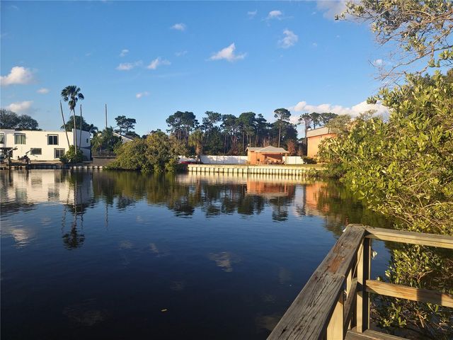 4805 ALT 19 215, Palm Harbor, FL 34683