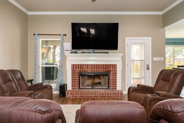 621 Old Stoney Court, Ponder, TX 76259