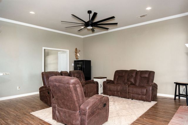 621 Old Stoney Court, Ponder, TX 76259
