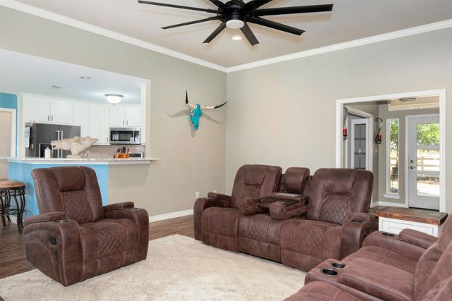 621 Old Stoney Court, Ponder, TX 76259