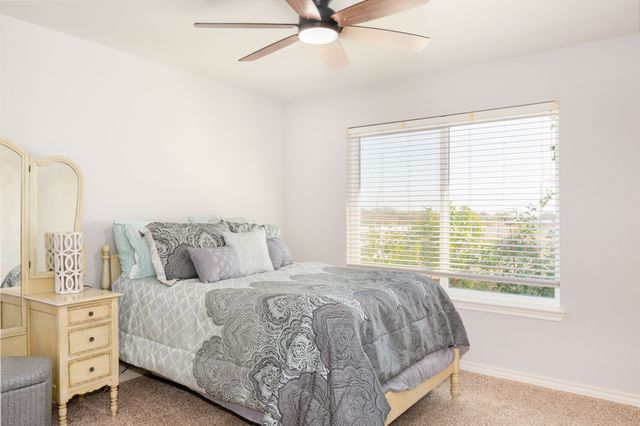 621 Old Stoney Court, Ponder, TX 76259