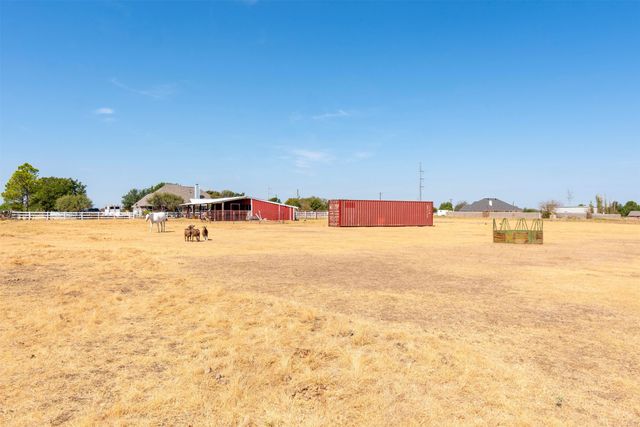 621 Old Stoney Court, Ponder, TX 76259