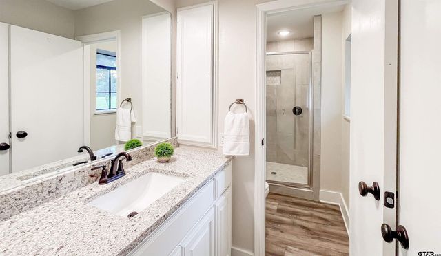 120 E Fairway Drive, Hideaway, TX 75771