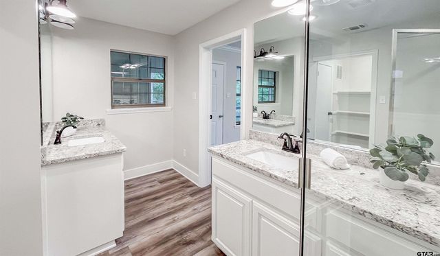 120 E Fairway Drive, Hideaway, TX 75771