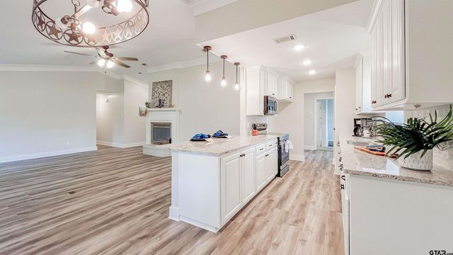 120 E Fairway Drive, Hideaway, TX 75771