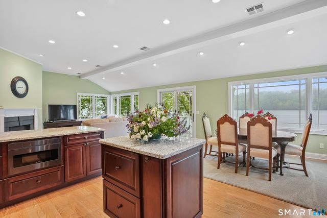 144 North Lake Shore Drive, Brookfield, CT 06804