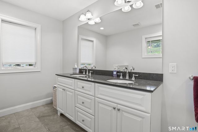 144 North Lake Shore Drive, Brookfield, CT 06804