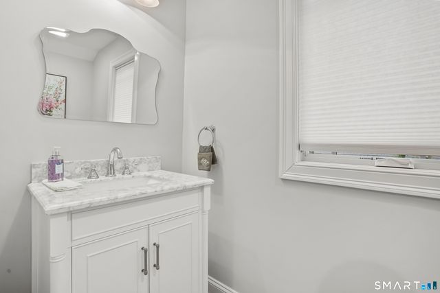 144 North Lake Shore Drive, Brookfield, CT 06804