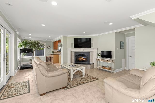 144 North Lake Shore Drive, Brookfield, CT 06804