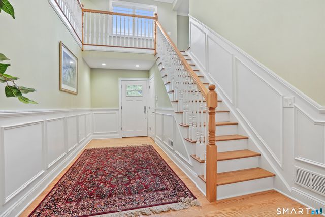144 North Lake Shore Drive, Brookfield, CT 06804