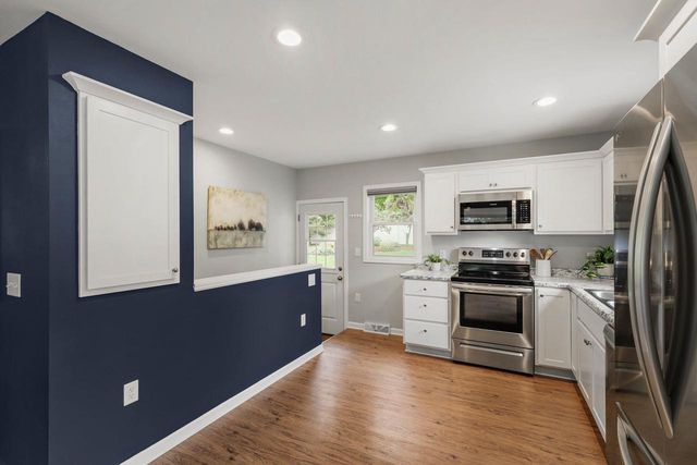 13 Arizona Circle, Madison, WI 53704