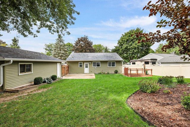 13 Arizona Circle, Madison, WI 53704