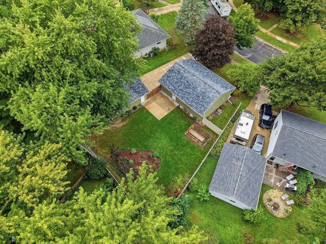 13 Arizona Circle, Madison, WI 53704