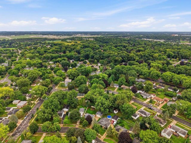 13 Arizona Circle, Madison, WI 53704