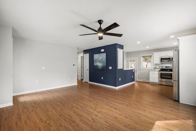 13 Arizona Circle, Madison, WI 53704