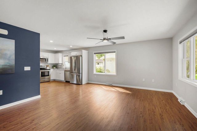13 Arizona Circle, Madison, WI 53704