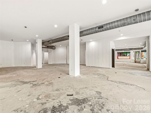 5 Biltmore Plaza, Asheville, NC 28803