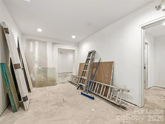 5 Biltmore Plaza, Asheville, NC 28803