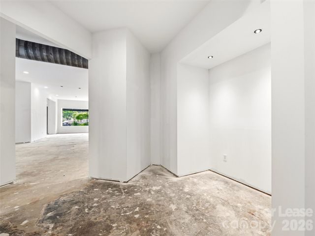 5 Biltmore Plaza, Asheville, NC 28803