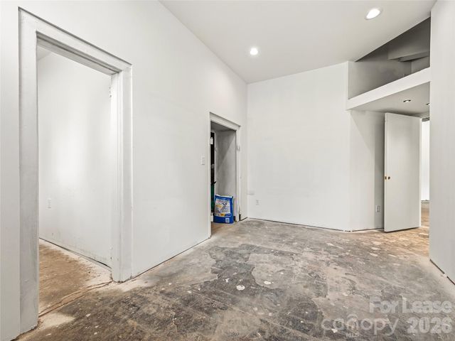 5 Biltmore Plaza, Asheville, NC 28803