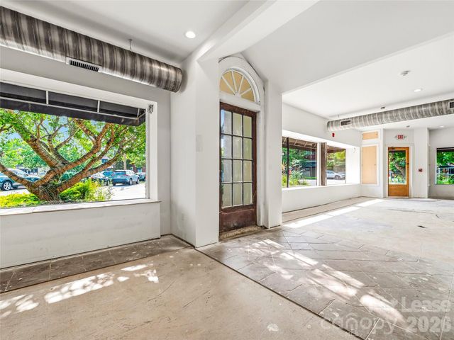 5 Biltmore Plaza, Asheville, NC 28803