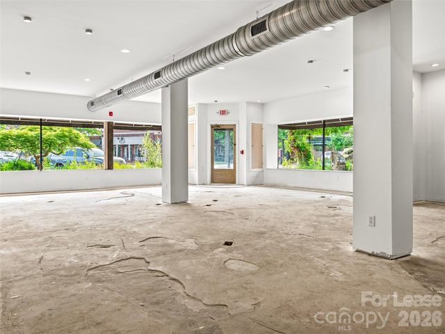 5 Biltmore Plaza, Asheville, NC 28803