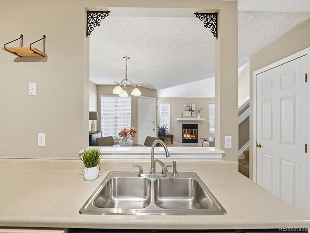 7373 E Iowa Ave 1083, Denver, CO 80231