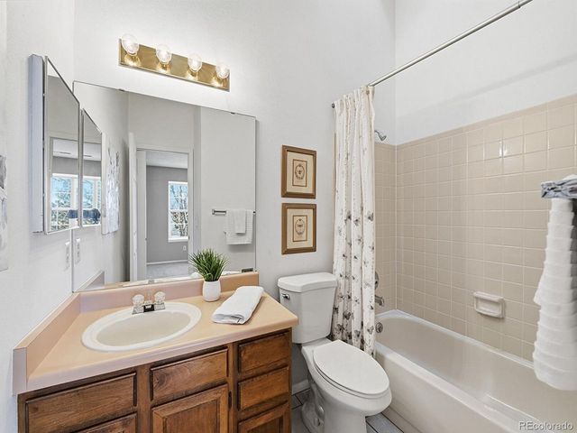 7373 E Iowa Ave 1083, Denver, CO 80231
