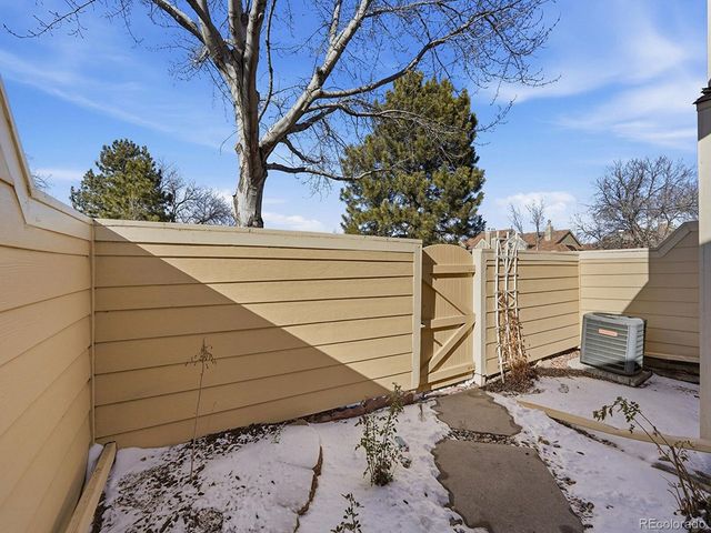 7373 E Iowa Ave 1083, Denver, CO 80231